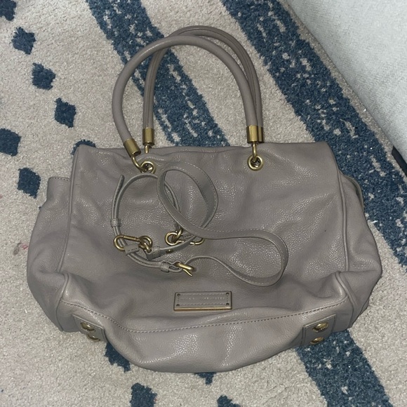 Marc Jacob’s Tote! - Picture 1 of 7